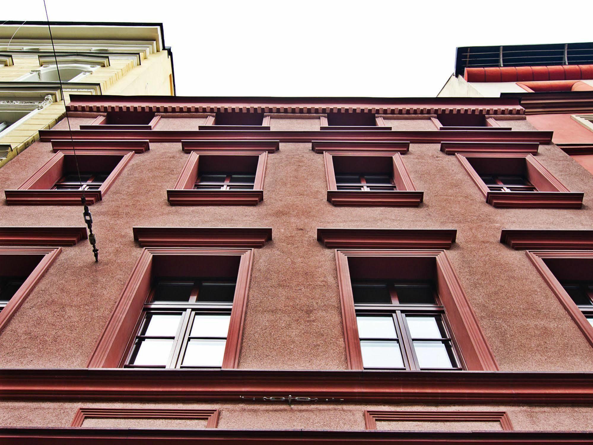 Five Stars 2* Wroclaw